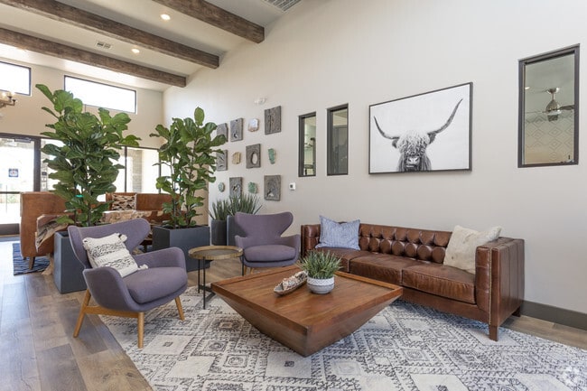 Interior Photo - Silverado Apartments