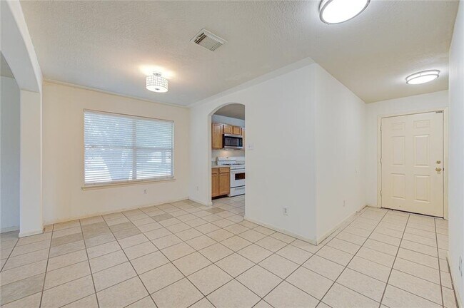 Foto del edificio - 6502 Wellington Meadows Dr