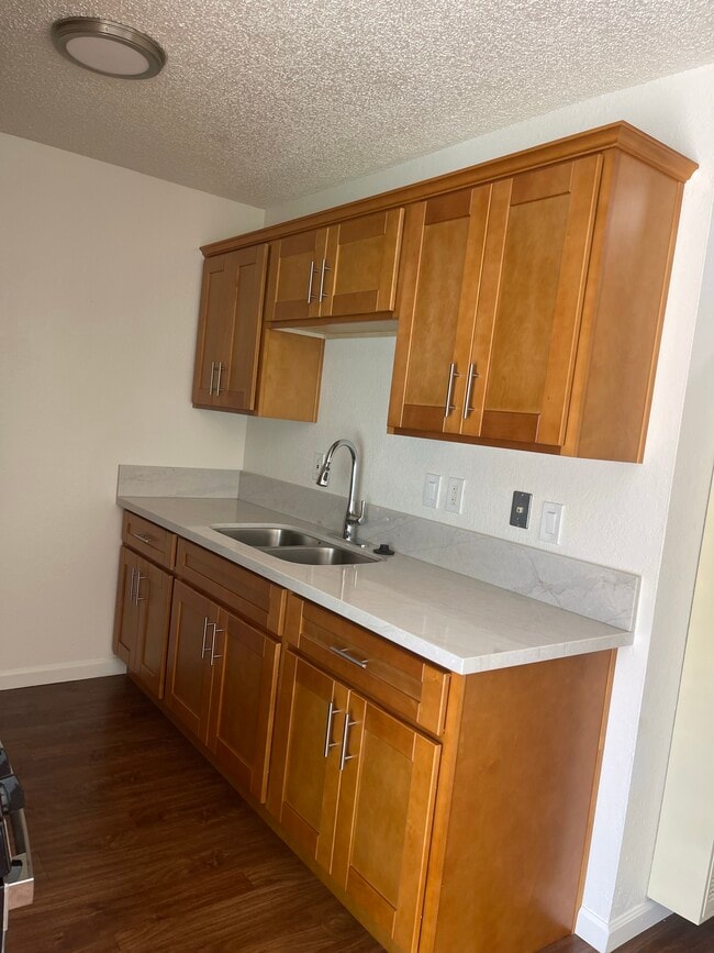 Building Photo - Trinity Townhomes