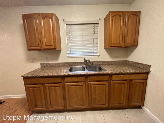 Foto del edificio - 2 br, 1 bath House - 3633 9th Ave