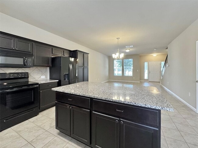 Building Photo - 713 Katmai Cir