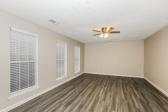 Building Photo - 5391 Katherine Village Dr