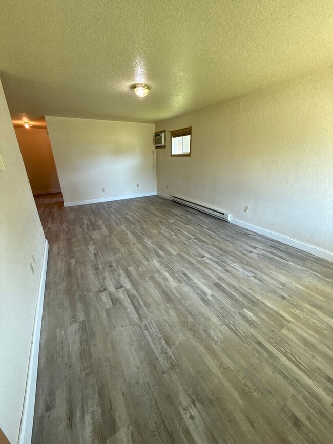 Building Photo - 1407 7th Ave SW