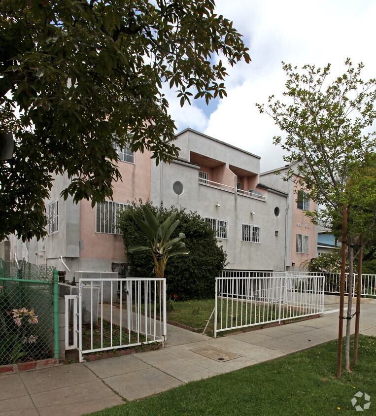 Foto del edificio - 913-915 S 4th St