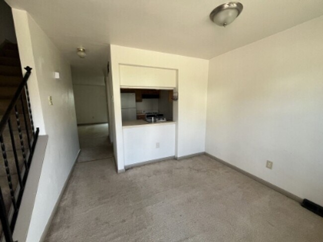 Photo - 339 Dersam St Townhome