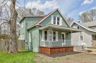 Building Photo - 2875 Schaeffer St