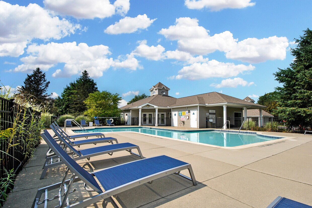 The Orion 2000 Elmhurst Cir Lake Orion, MI Apartments for Rent in