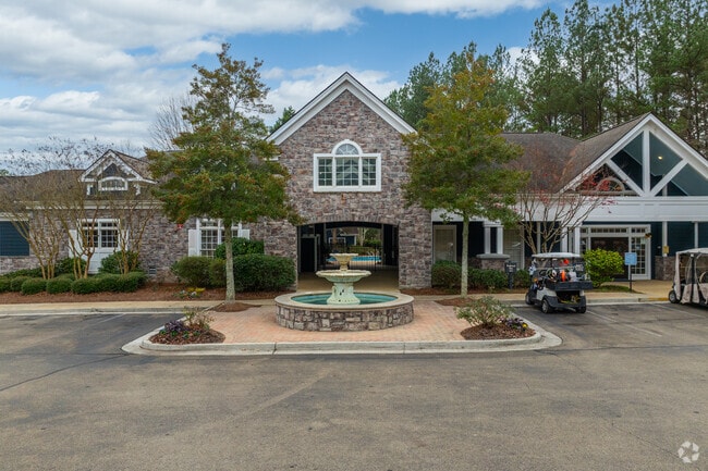 Leasing Center - River Ridge at Canton