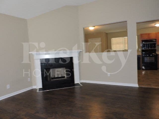 Foto del edificio - 2631 Parkview Dr