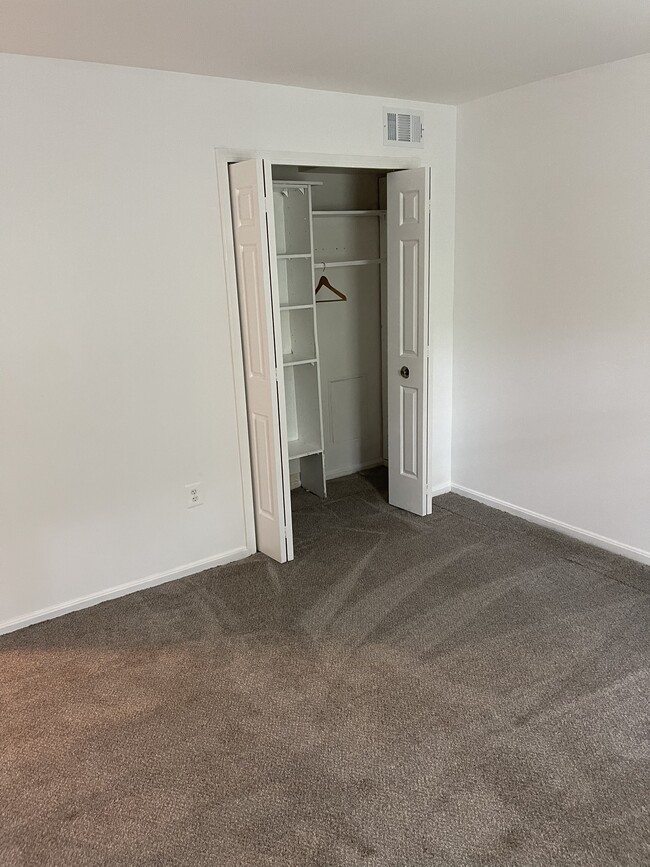 Building Photo - 11769 Carriage House Dr