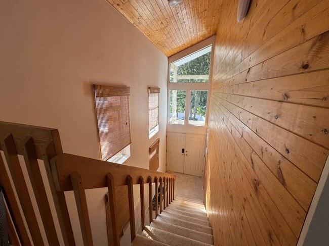 Photo du bâtiment - 23418 Tamarack Ln