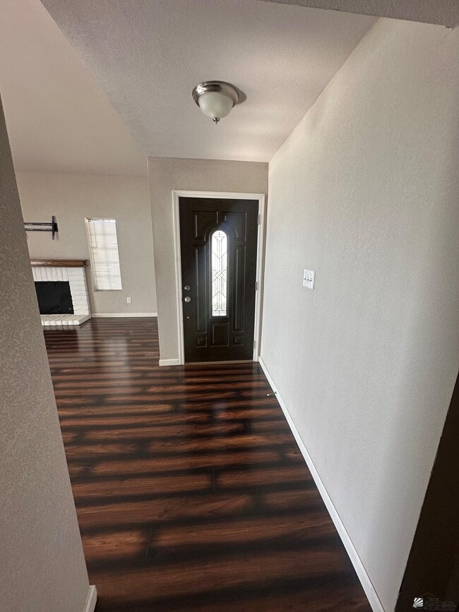 Building Photo - 10485 S Del Valle