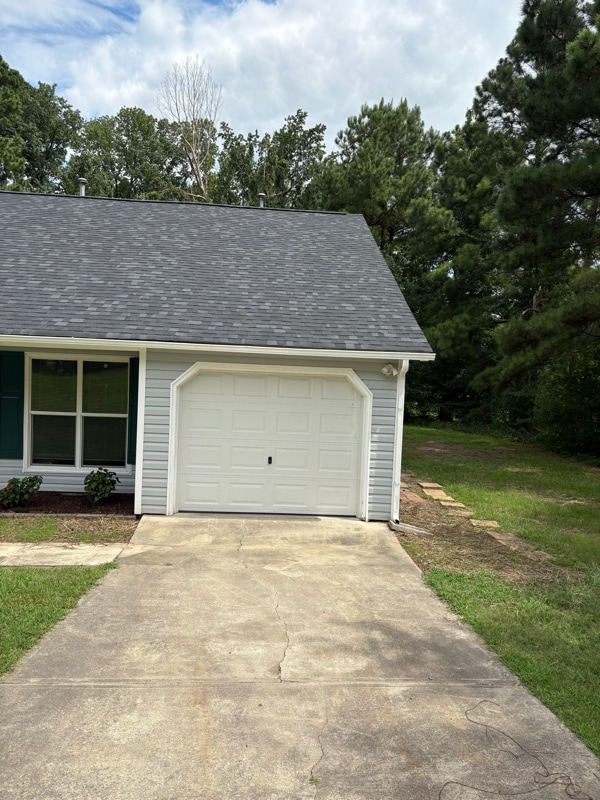 Building Photo - 4406 Tyne Dr
