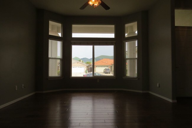 Building Photo - 267 Beechnut St