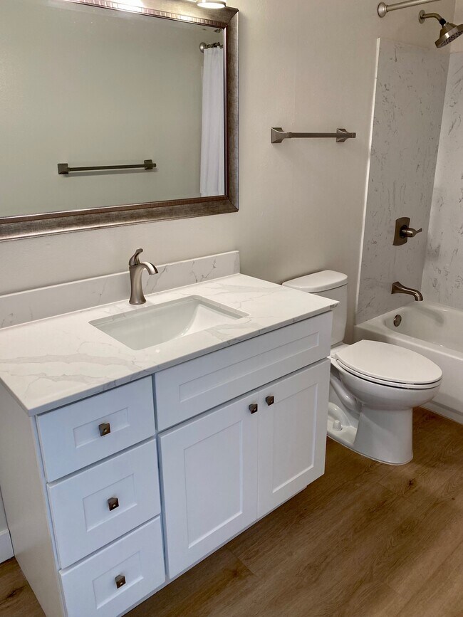 Foto del edificio - 6541 Moeser Ln