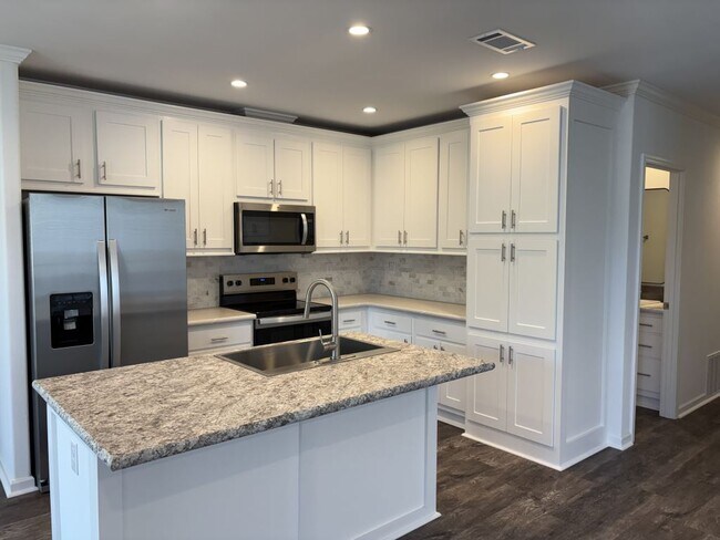 Building Photo - 19429 Bermuda Ct