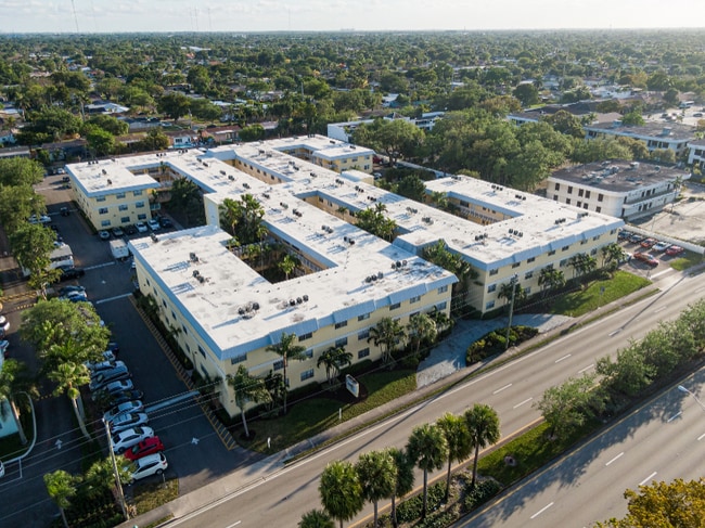 Photo - 4300 Sheridan St Apartment