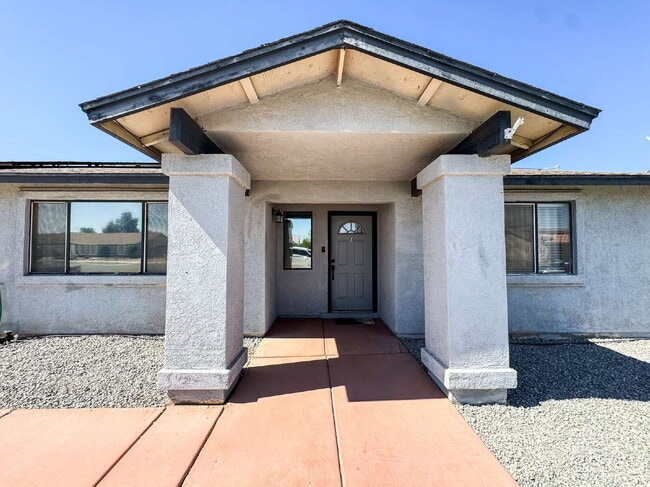 Building Photo - “Spacious 4-Bedroom, 2-Bath Home with Solar Panels in Yuma”