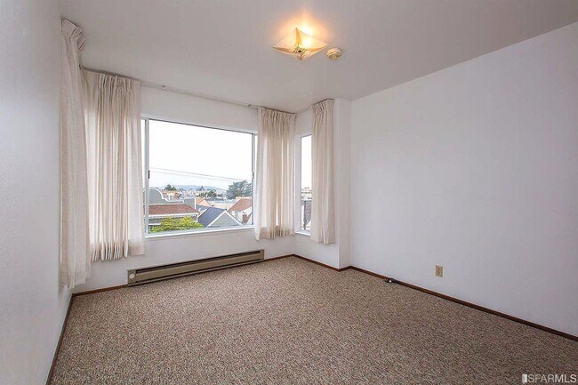 Foto del edificio - 590 2nd Ave