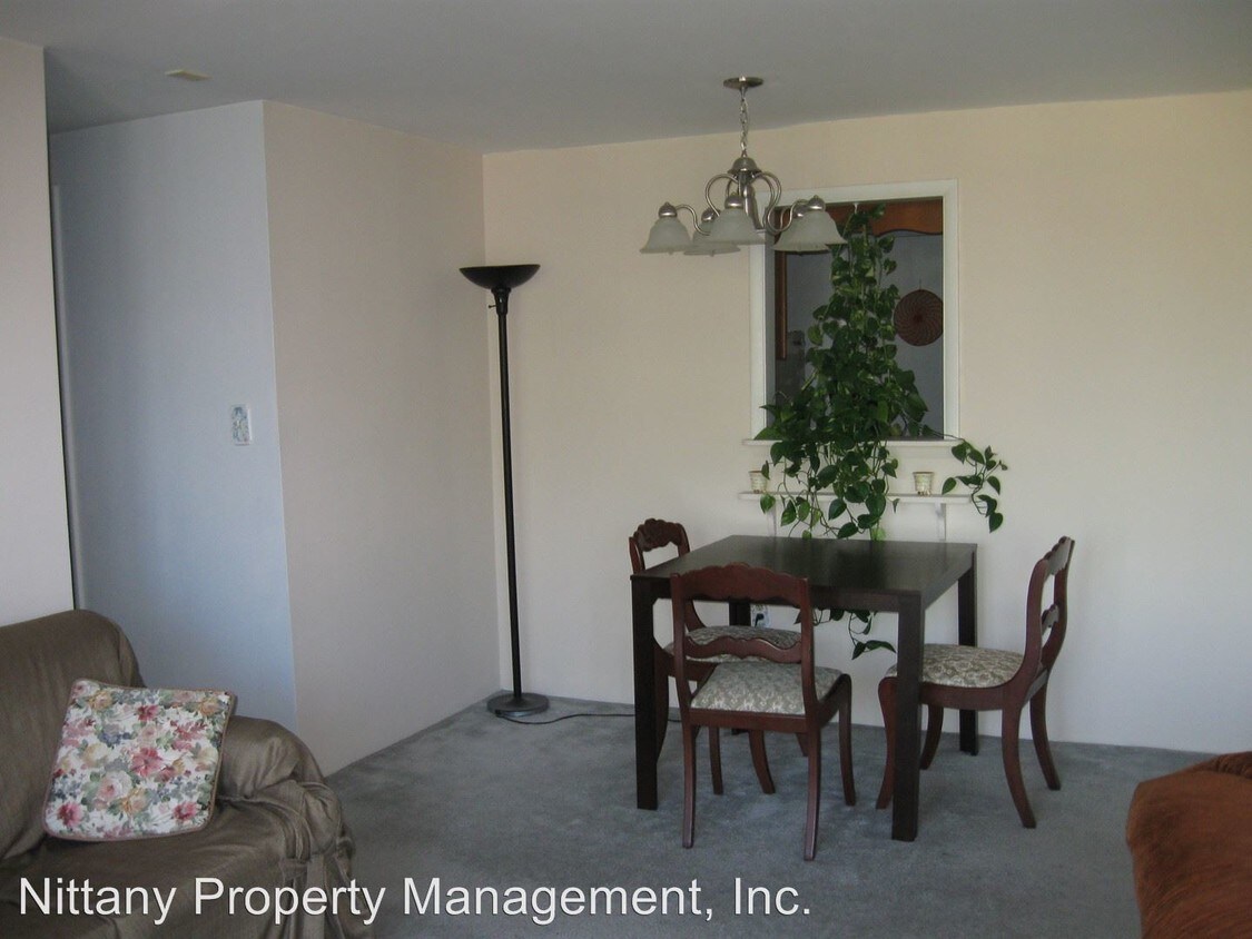 Primary Photo - 2 br, 1 bath House - 200-411 Highland Ave.