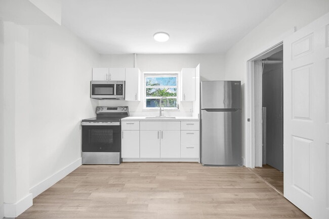 Building Photo - 503 NW 47th St