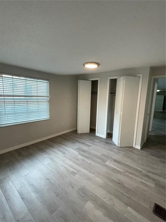 Foto del edificio - 37432 Carringer Rd