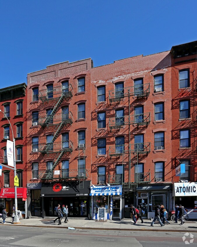 Building Photo - 186 1st Ave