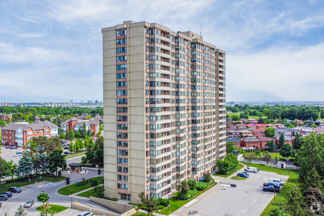 Building Photo - Crown of Brampton