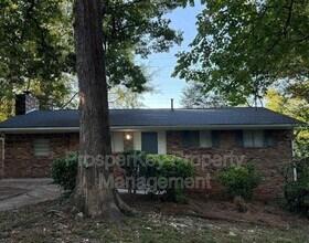 Building Photo - 1159 Tamarack Trail