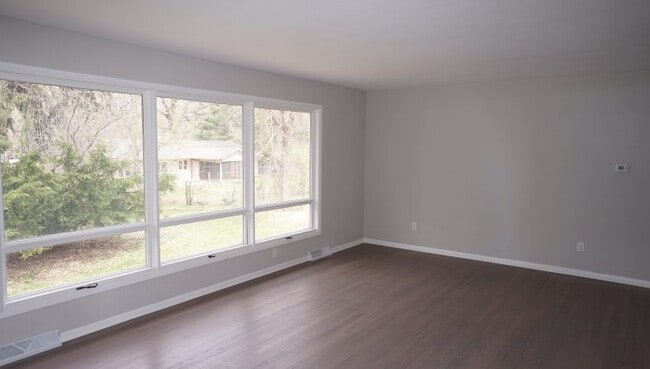 Foto del edificio - 222 S Whitney Way