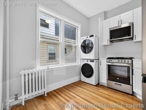 Building Photo - 1576 Cambridge St