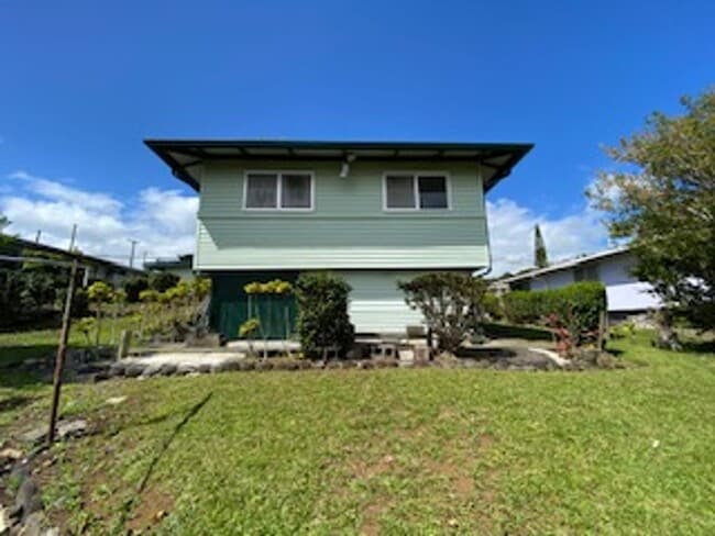 Building Photo - 3 Bedroom, 2 Bath Home for rent in Honokaa