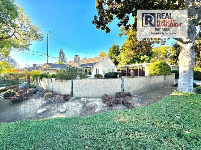 Building Photo - 1087 Embarcadero Rd