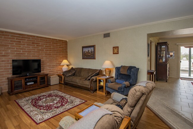 Building Photo - Cozy Catalina Foothills Home!