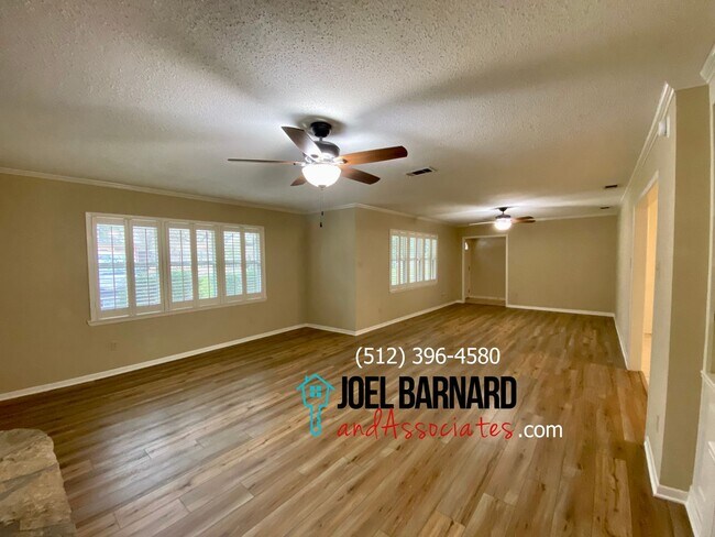 Foto del edificio - Greatly Located 3 Bedroom, 2 Bath Home