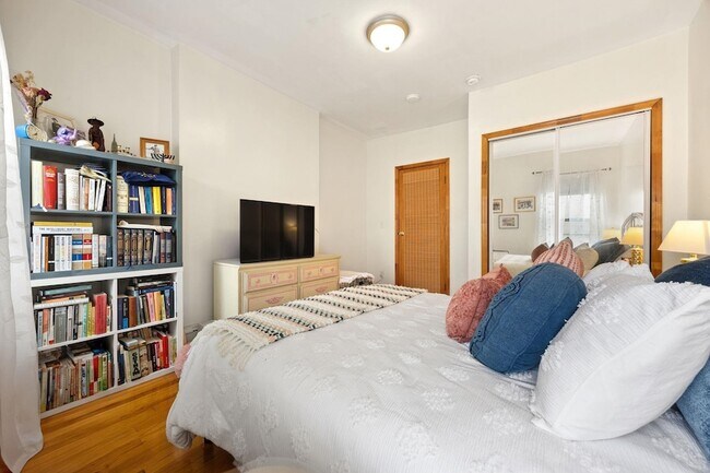 Foto del edificio - 228 Willow Ave