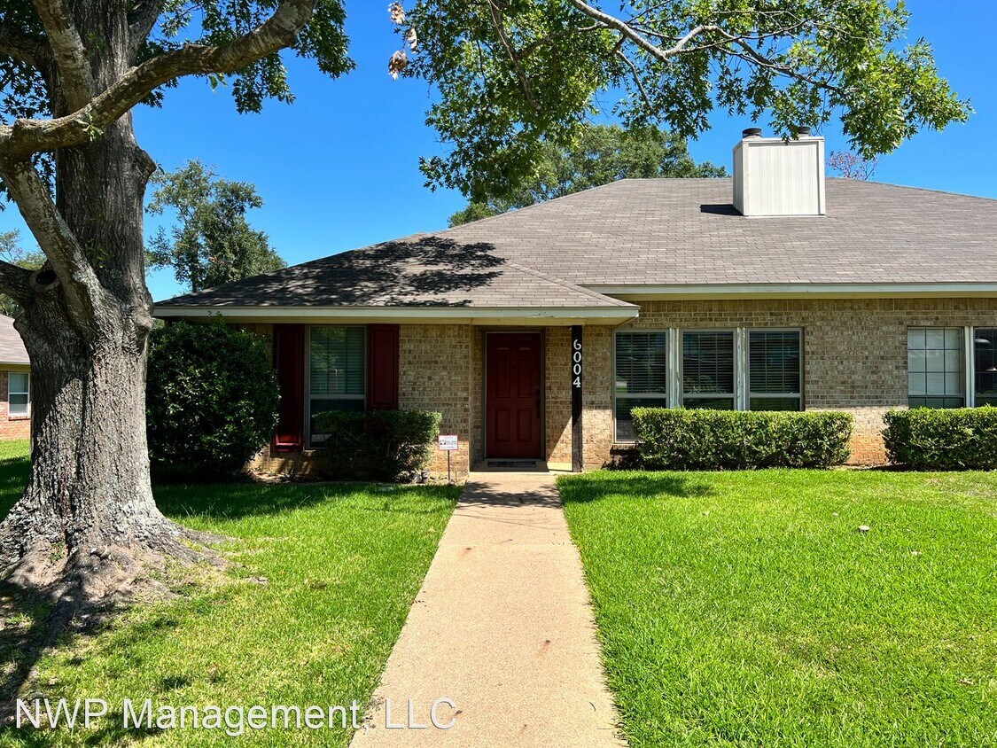 6004 Plantation Dr, Tyler, TX 75703 House Rental in Tyler, TX