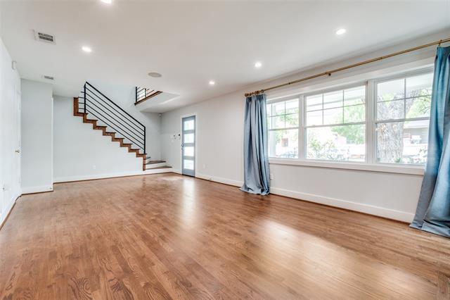 Foto del edificio - 5322 Glenwick Ln