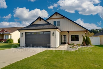 Building Photo - 1270 Tamarindo Ln