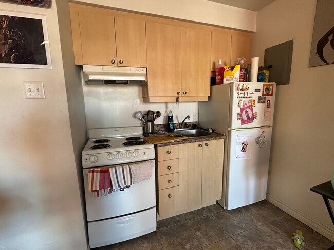 Photo du bâtiment - 1225 Rue Gilford