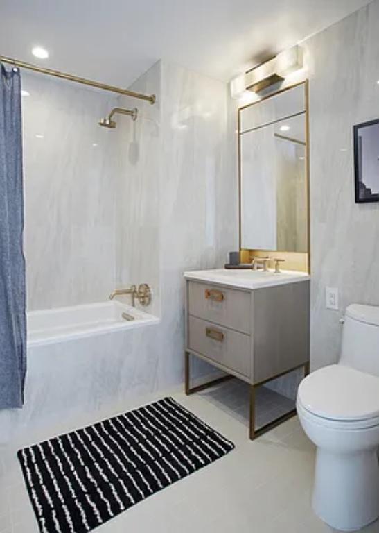 Foto del edificio - 0 bedroom in Queens NY 11101