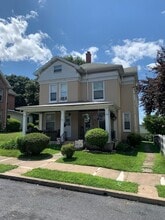 Building Photo - 120-122 S Spruce St