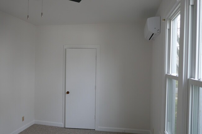 Foto del edificio - 600 W Colonial Ave