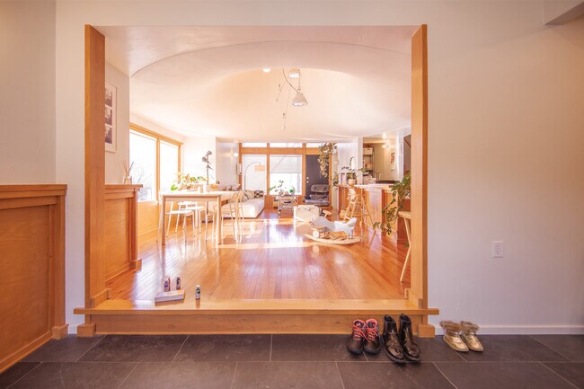 Espacio interior principal - 300 John Lemley Ln