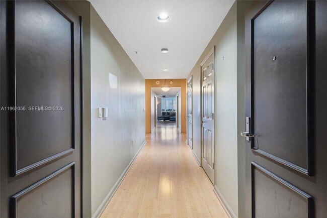 Building Photo - 6051 N Ocean Dr