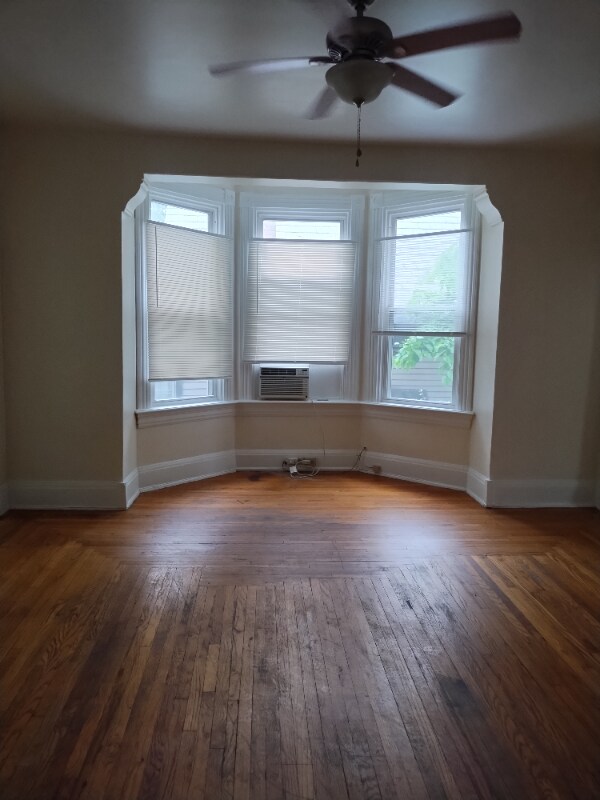 Foto del edificio - 536 Howell Ave
