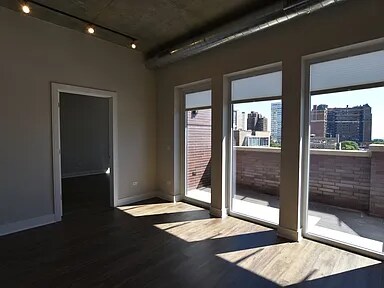 Foto del edificio - 3833 N Broadway