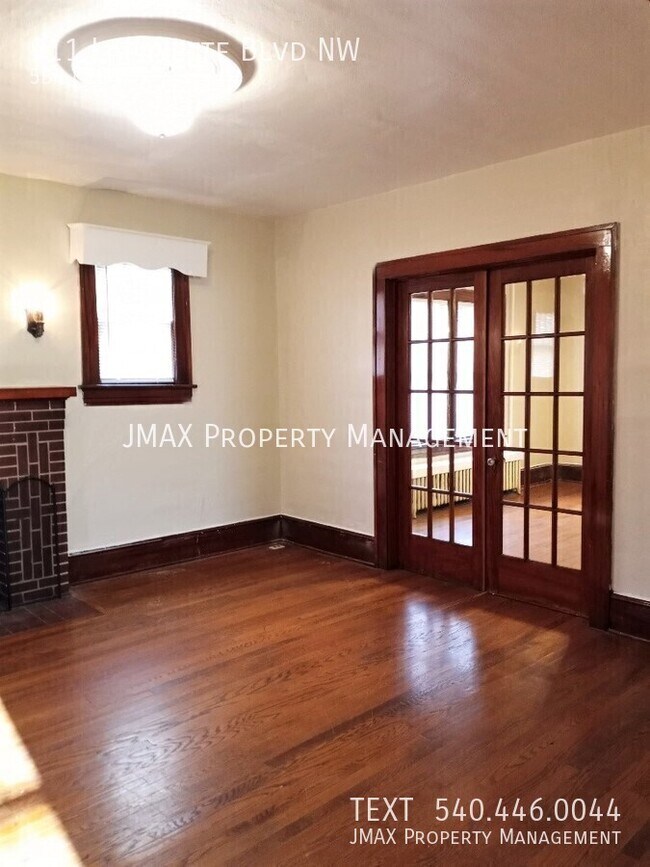 Foto del edificio - 911 Lafayette Blvd NW