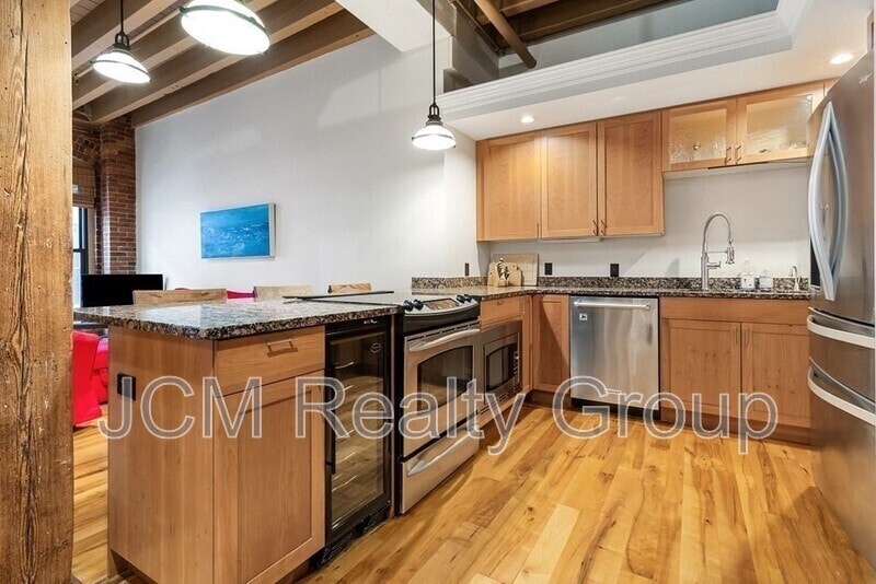Photo - 111 Beach Street
