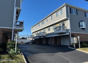 Building Photo - 109 Cliff Ave